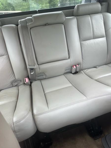 Chevrolet Avalanche LT 2WD 2011