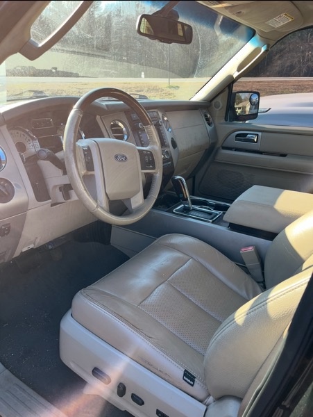 Ford Expedition EL Limited 2WD 2010