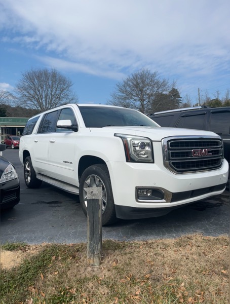 GMC Yukon XL SLT 1/2 Ton 2WD 2015