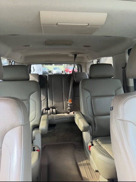 GMC Yukon XL SLT 1/2 Ton 2WD 2015