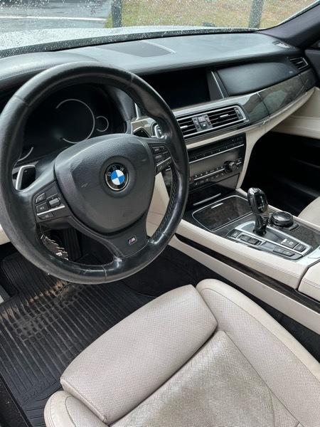 BMW 7-Series 750Li 2014
