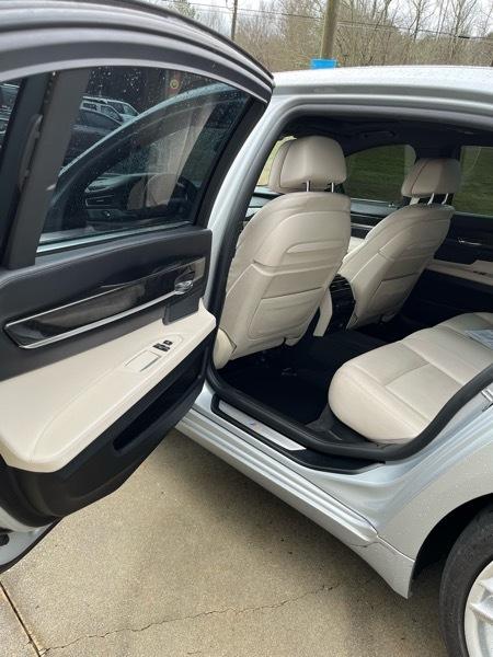 BMW 7-Series 750Li 2014