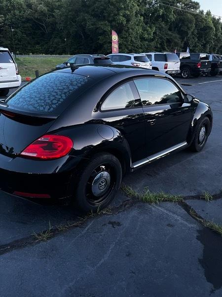 Volkswagen Beetle 1.8T SE 5M 2016