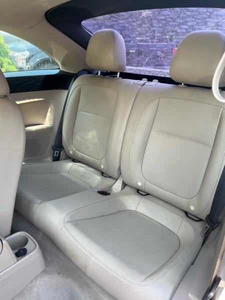 Volkswagen Beetle 1.8T SE 5M 2016
