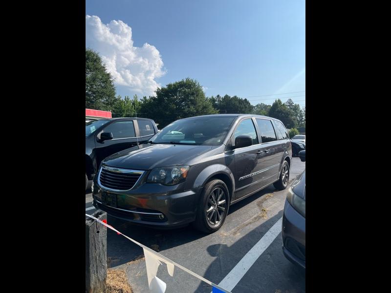 2015 Chrysler Town & Country S