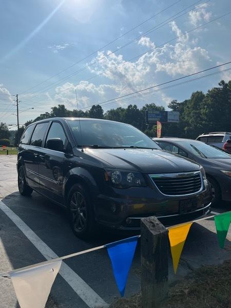 Chrysler Town & Country S 2015