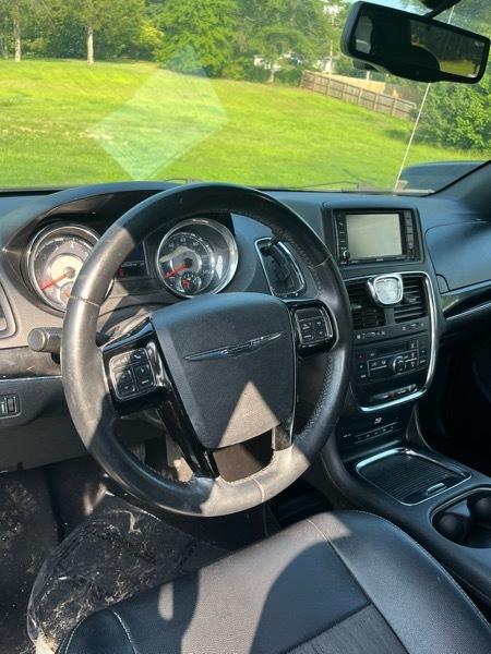 Chrysler Town & Country S 2015