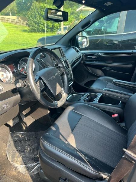 Chrysler Town & Country S 2015