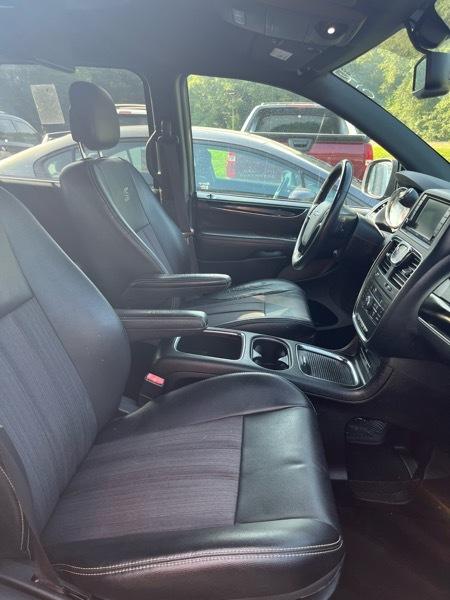 Chrysler Town & Country S 2015