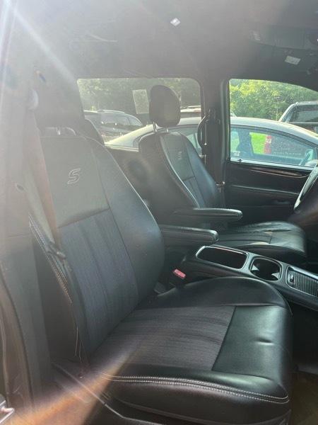 Chrysler Town & Country S 2015