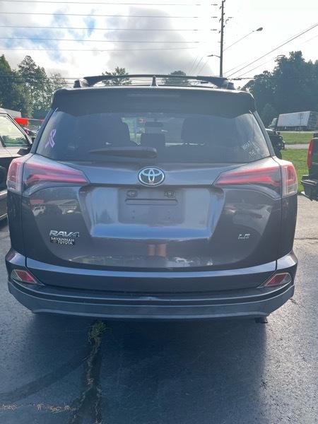 Toyota RAV4 LE FWD 2016