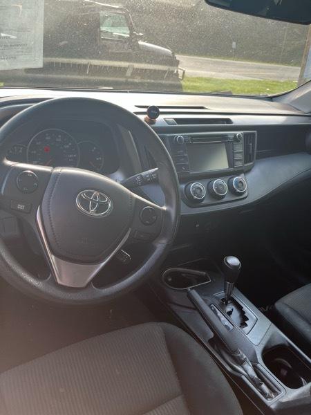 Toyota RAV4 LE FWD 2016