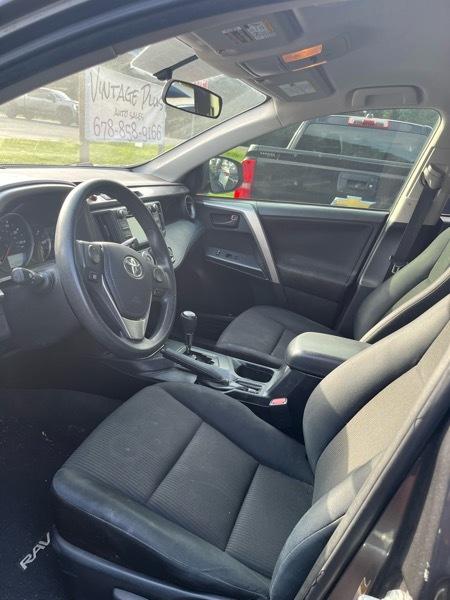 Toyota RAV4 LE FWD 2016