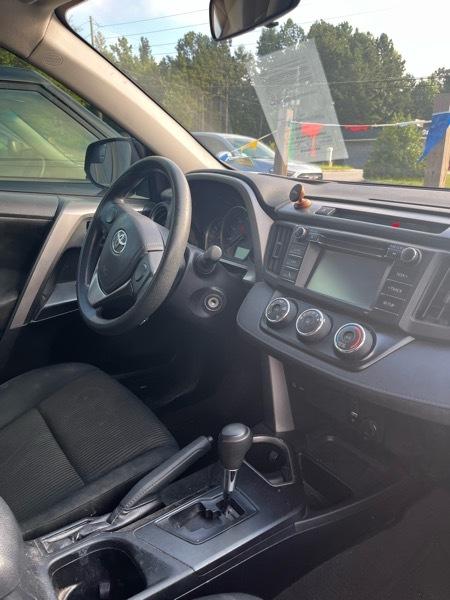 Toyota RAV4 LE FWD 2016