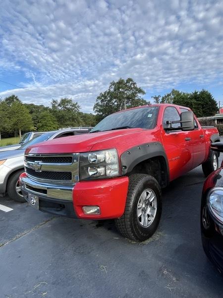 Chevrolet Silverado 1500 LT Crew Cab 4WD 2011