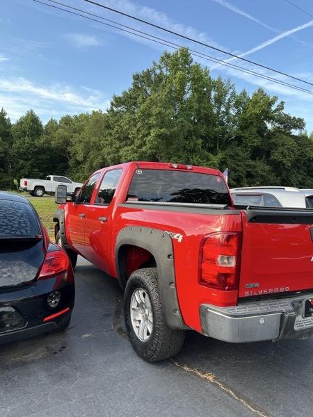 Chevrolet Silverado 1500 LT Crew Cab 4WD 2011