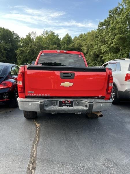 Chevrolet Silverado 1500 LT Crew Cab 4WD 2011