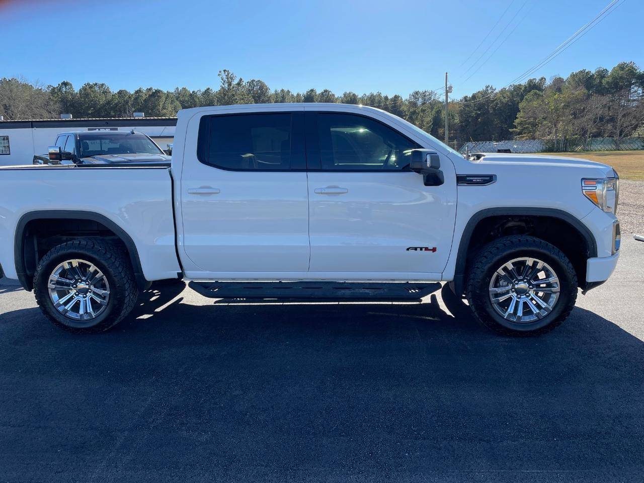 GMC Sierra 1500 AT4 Crew Cab 4WD SWB 2020