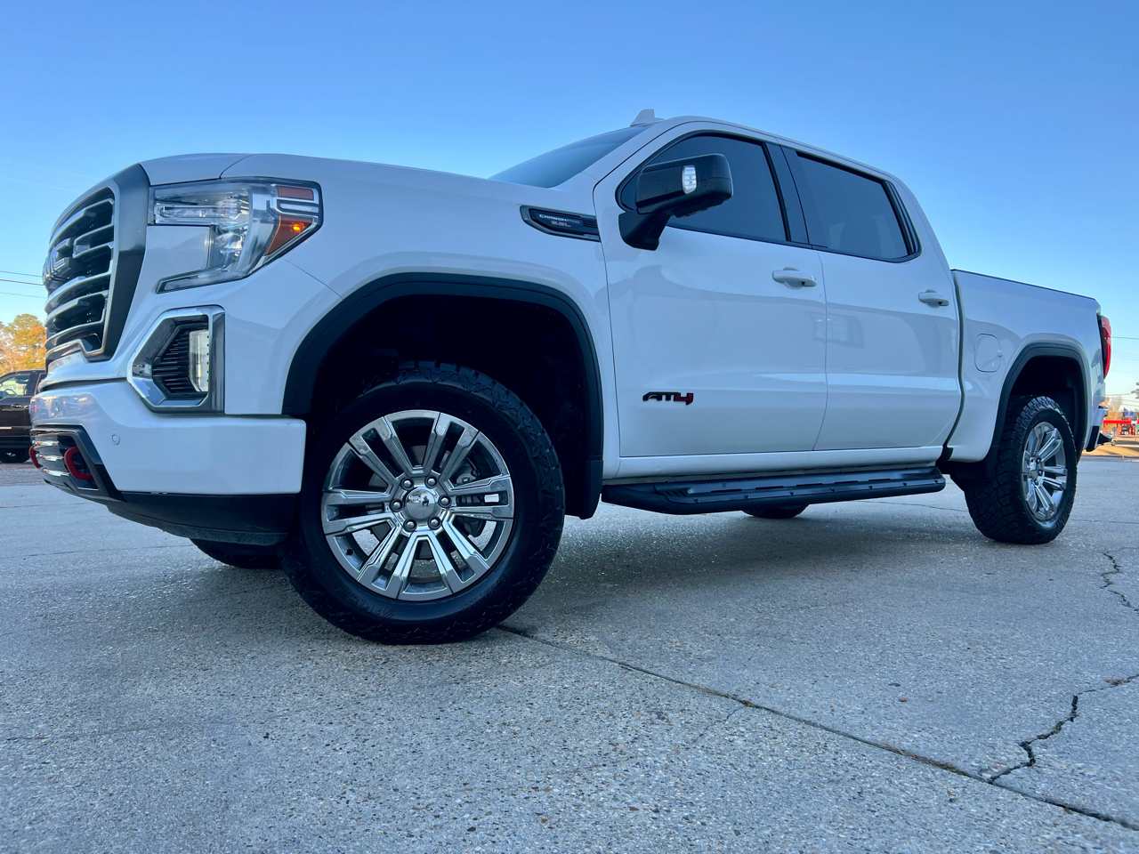 GMC Sierra 1500 AT4 Crew Cab 4WD SWB 2020