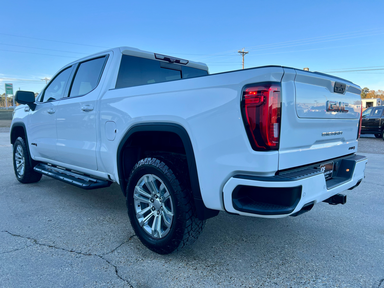 GMC Sierra 1500 AT4 Crew Cab 4WD SWB 2020