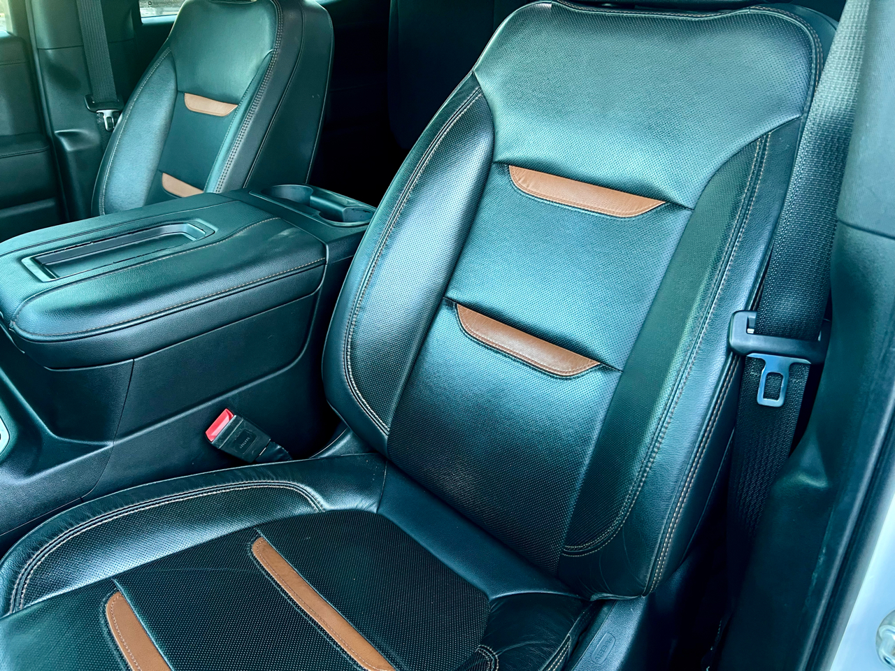 GMC Sierra 1500 AT4 Crew Cab 4WD SWB 2020