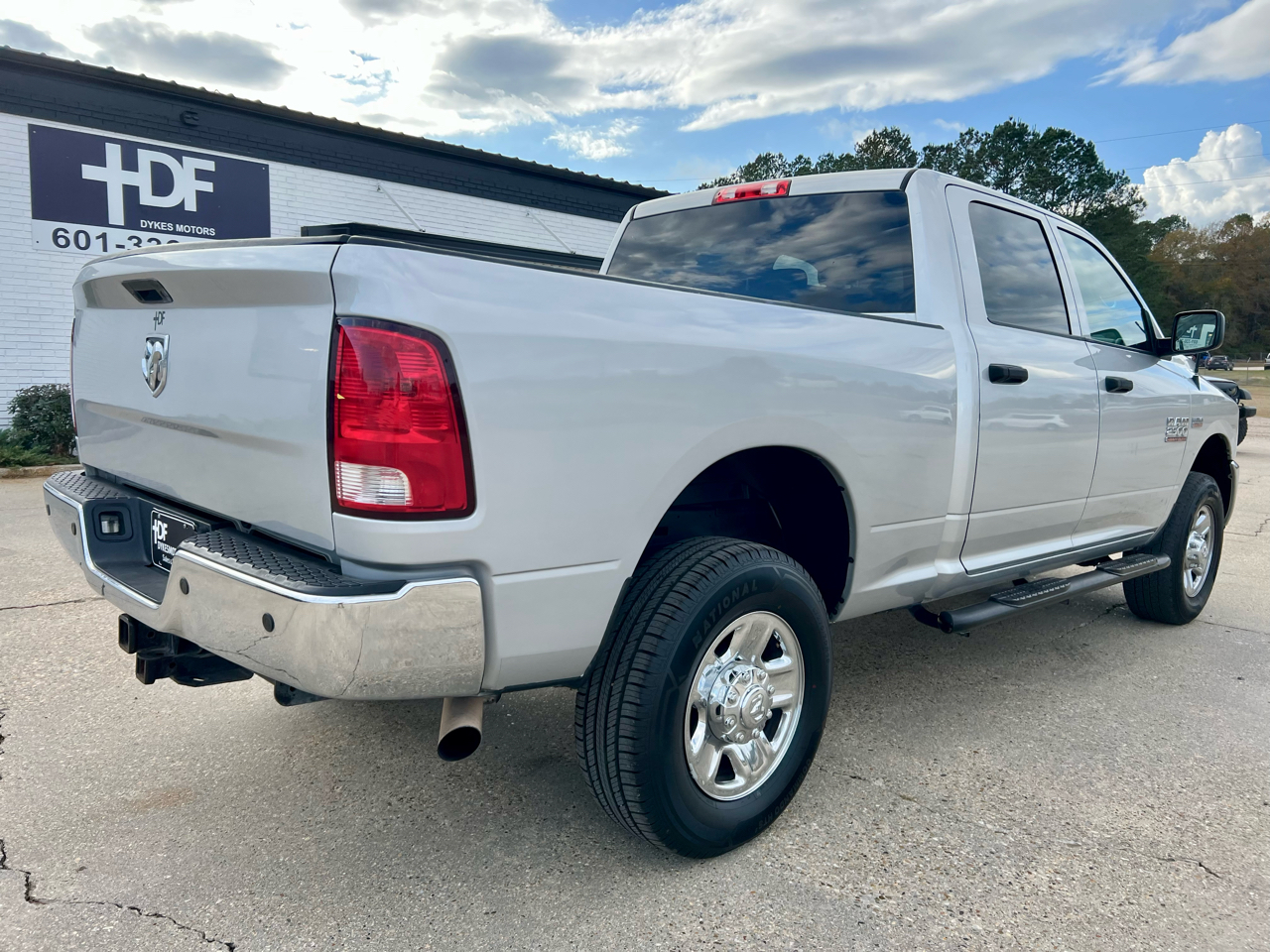 RAM 2500 4WD Crew Cab 149" Tradesman 2016