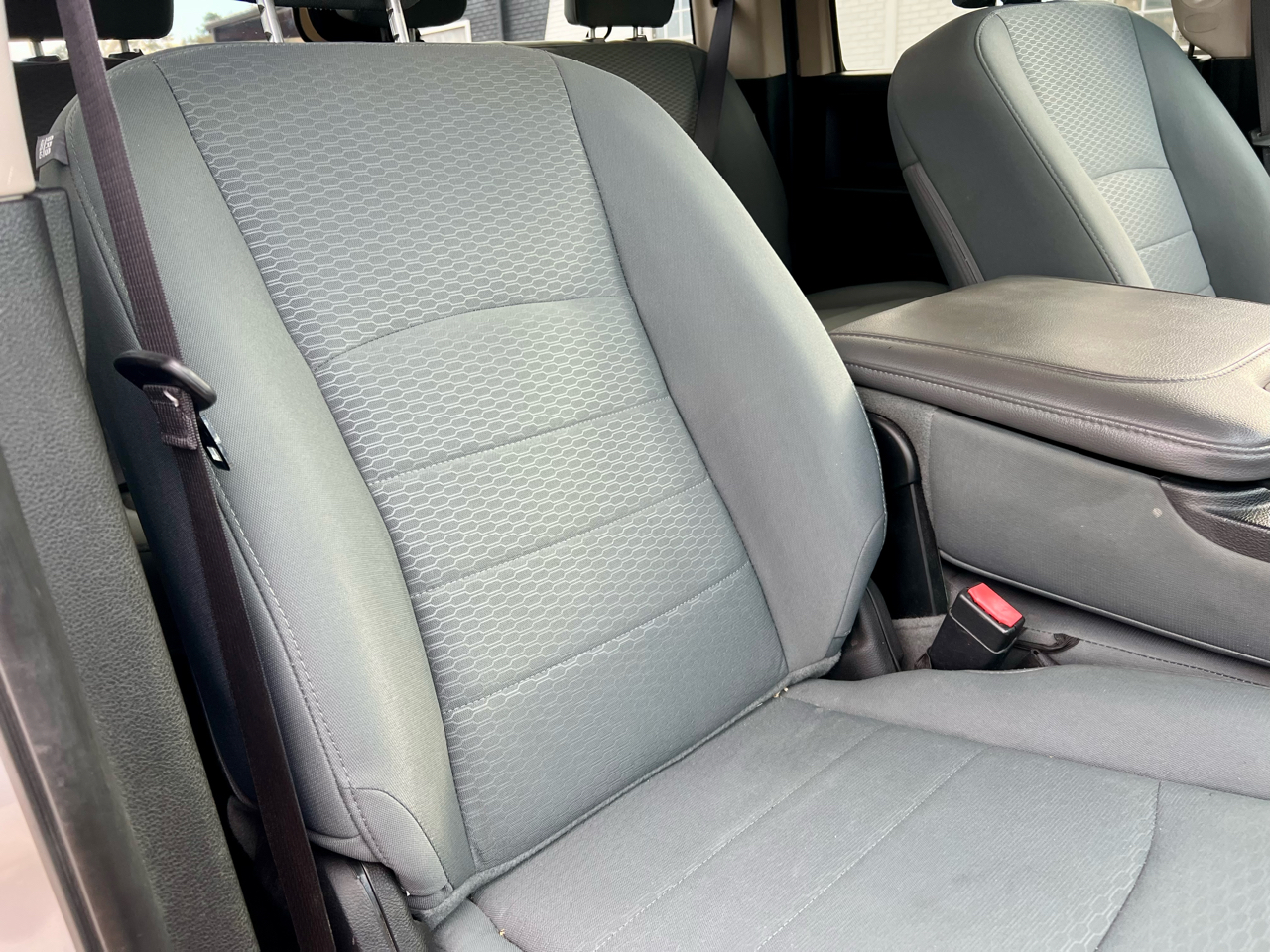 RAM 2500 4WD Crew Cab 149" Tradesman 2016