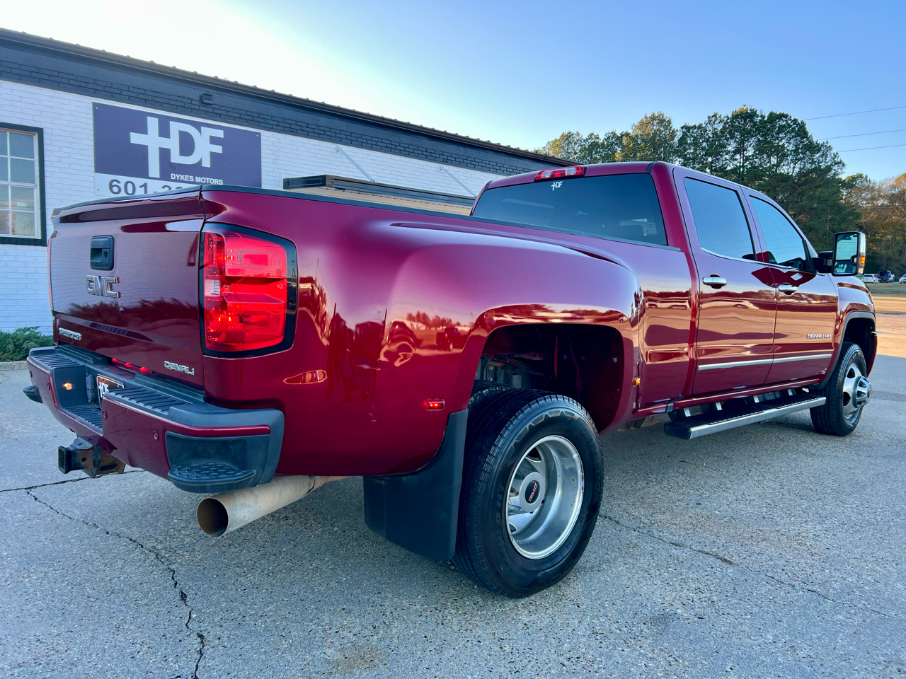 GMC Sierra 3500HD 4WD Crew Cab 167.7" Denali 2018