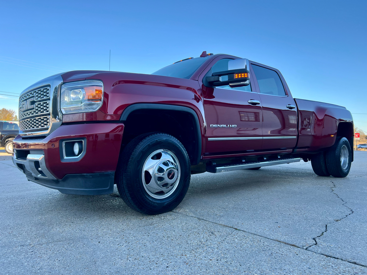GMC Sierra 3500HD 4WD Crew Cab 167.7" Denali 2018