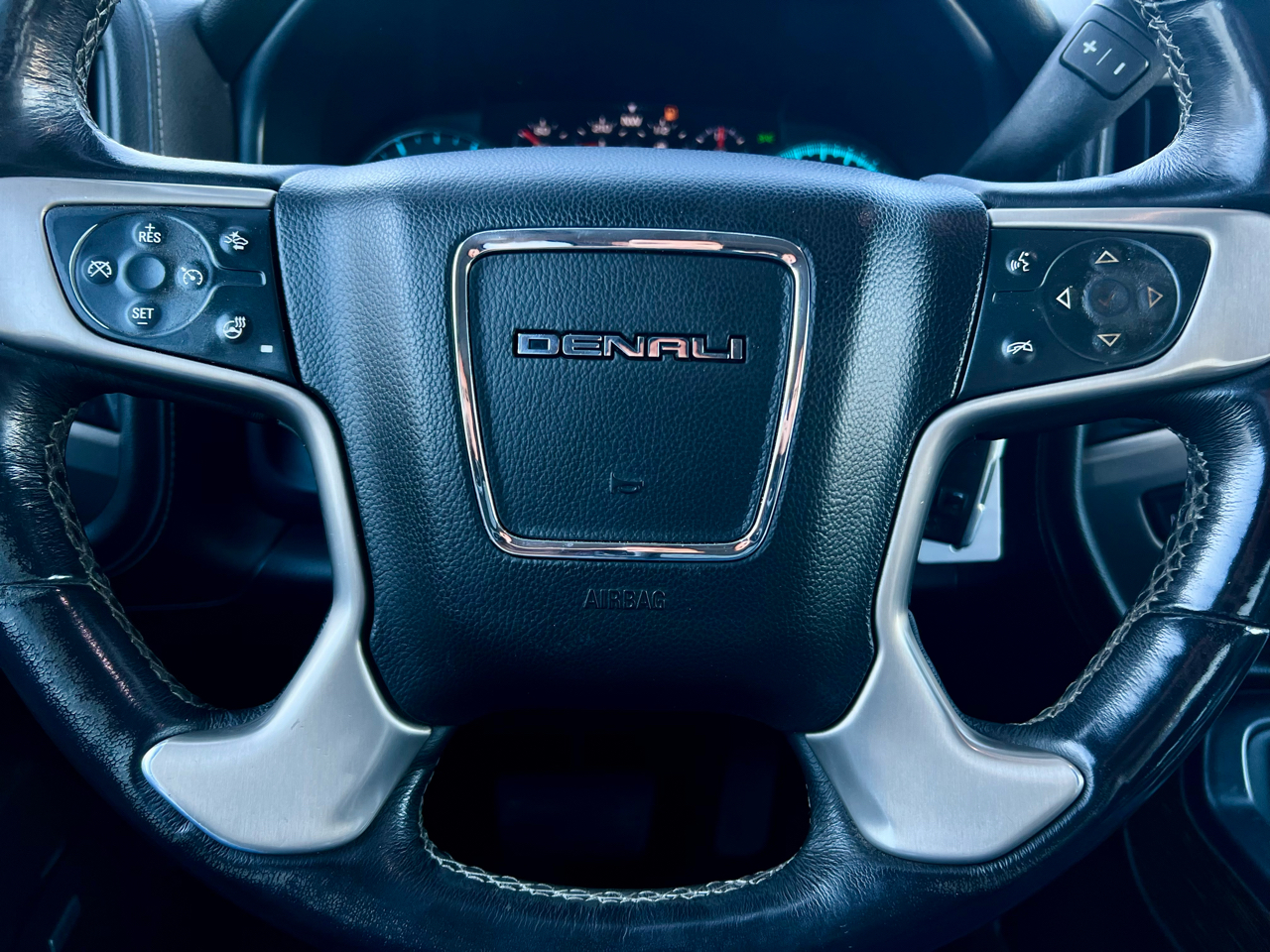 GMC Sierra 3500HD 4WD Crew Cab 167.7" Denali 2018