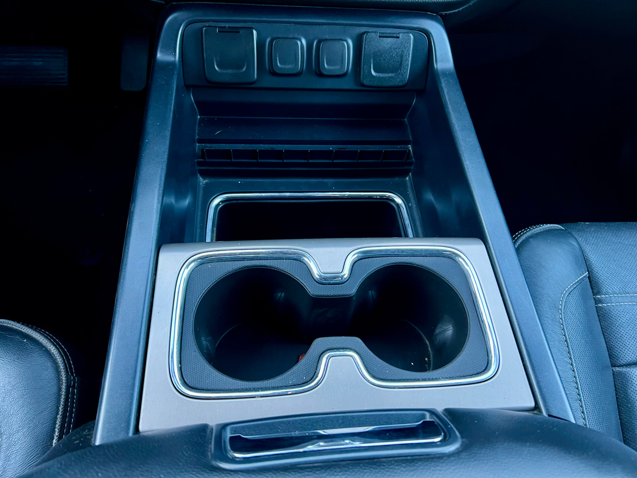 GMC Sierra 3500HD 4WD Crew Cab 167.7" Denali 2018