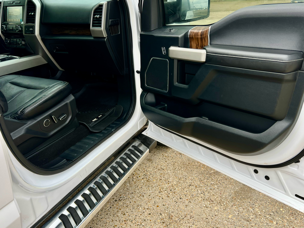 Ford F-150 Lariat SuperCrew 4WD 2018