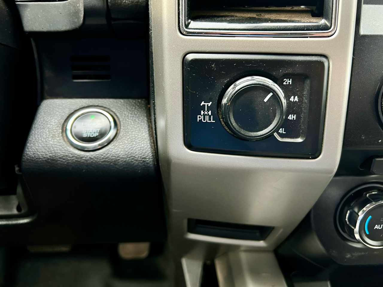 Ford F-150 Lariat SuperCrew 4WD 2018