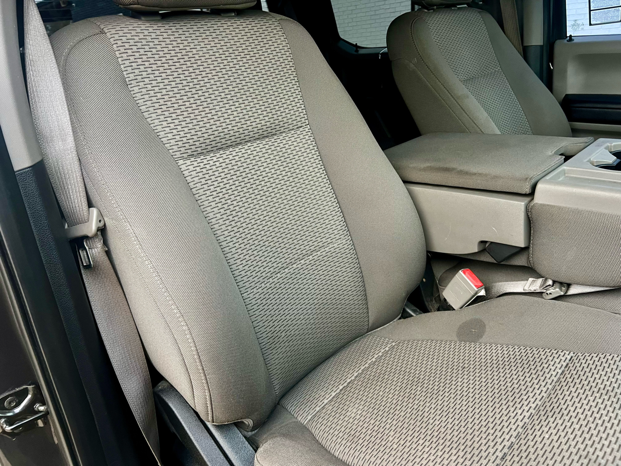 Ford Super Duty F-250 SRW XLT 4WD Crew Cab 6.75' Box 2017