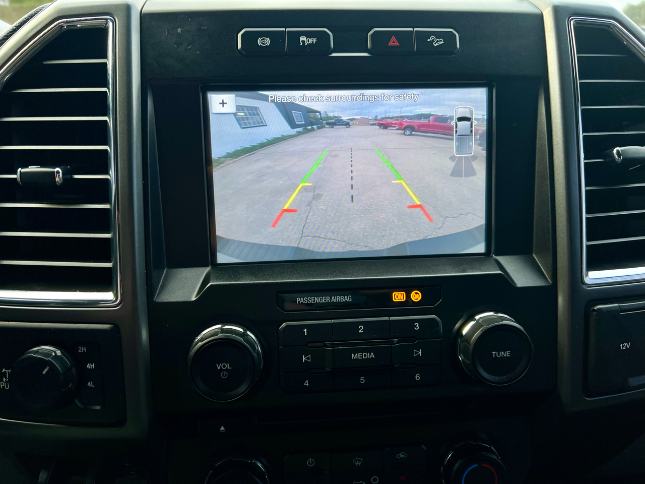 Ford Super Duty F-250 SRW XLT 4WD Crew Cab 6.75' Box 2017