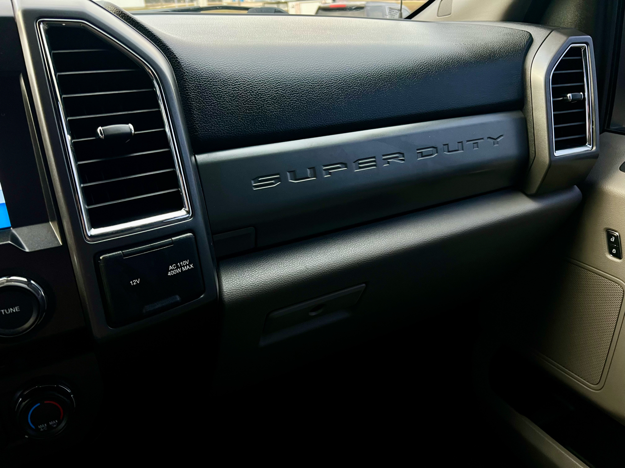 Ford Super Duty F-250 SRW XLT 4WD Crew Cab 6.75' Box 2017