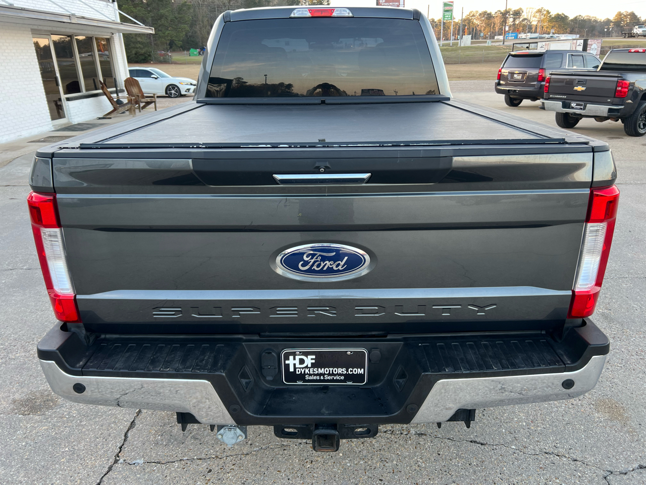 Ford Super Duty F-250 SRW XLT 4WD Crew Cab 6.75' Box 2017