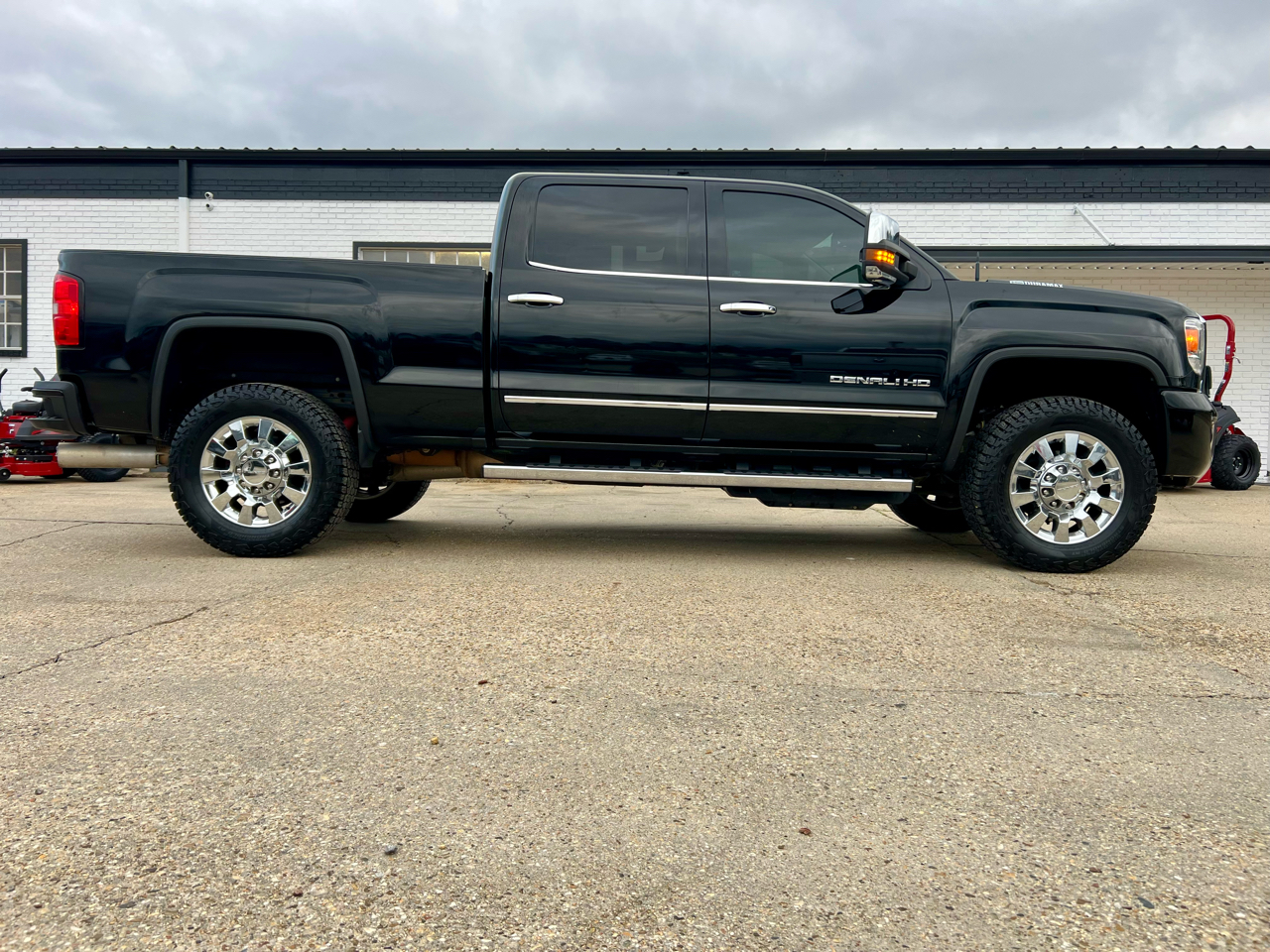 GMC Sierra 2500HD 4WD Crew Cab 153.7" Denali 2018