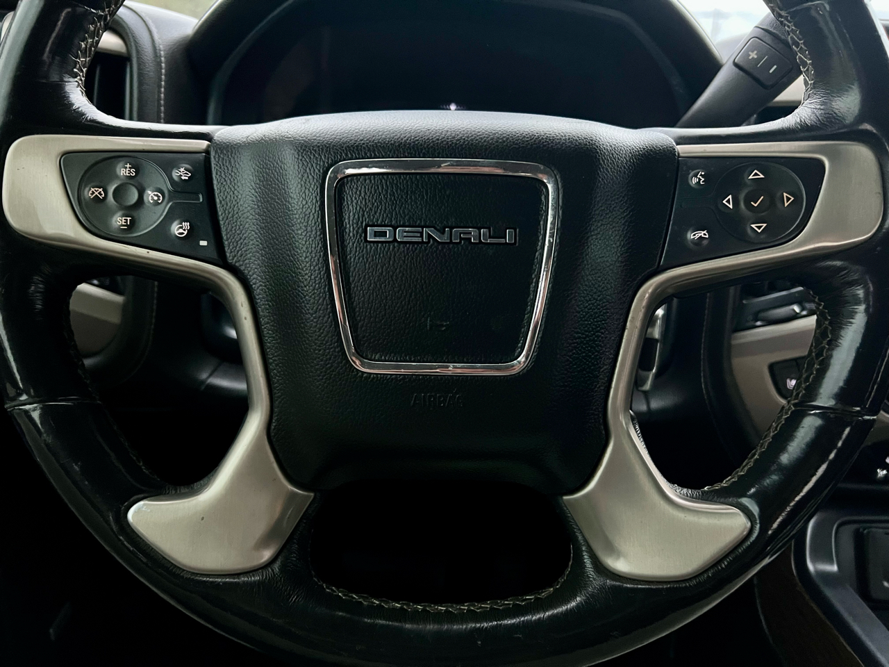 GMC Sierra 2500HD 4WD Crew Cab 153.7" Denali 2018