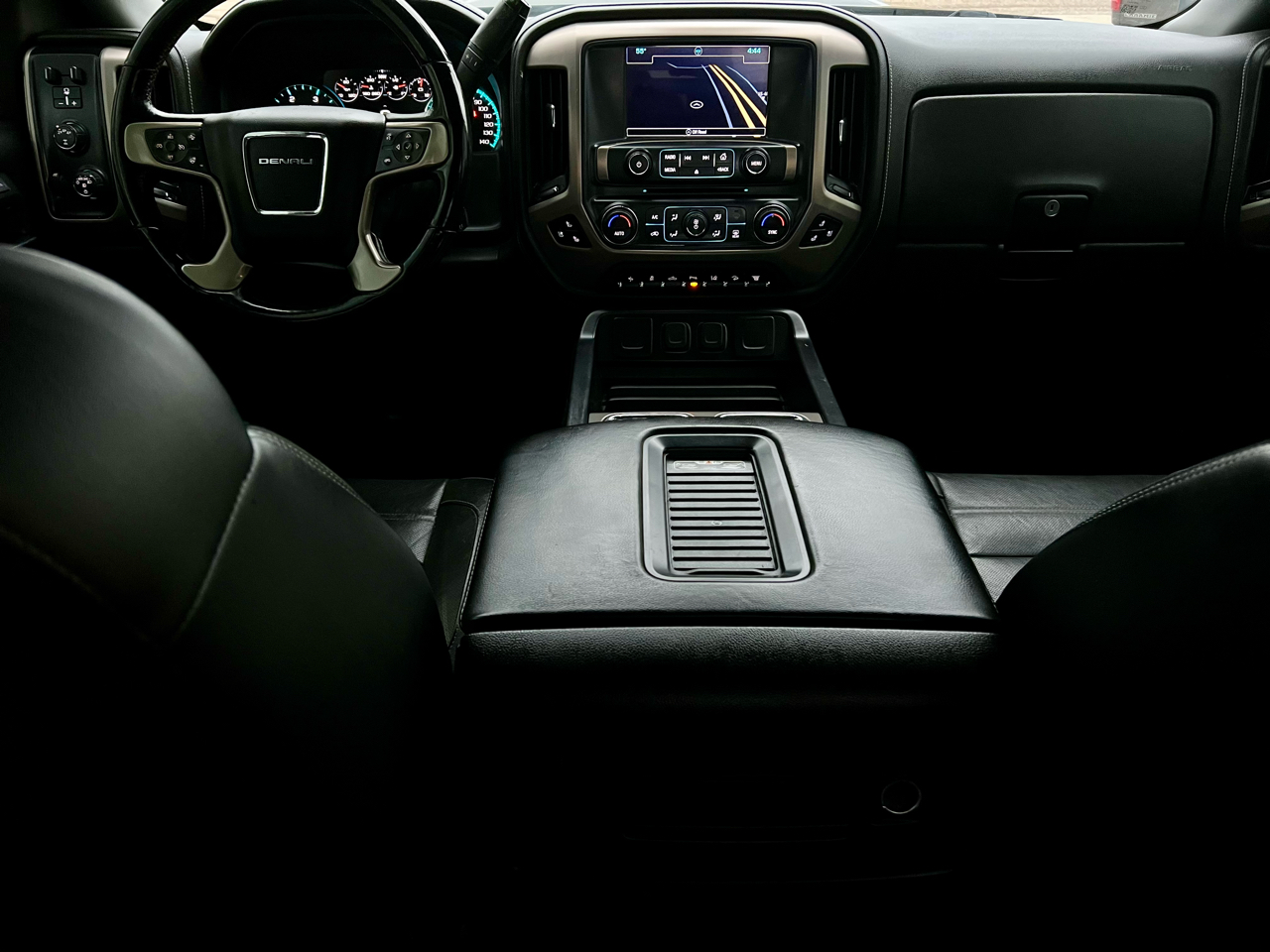 GMC Sierra 2500HD 4WD Crew Cab 153.7" Denali 2018