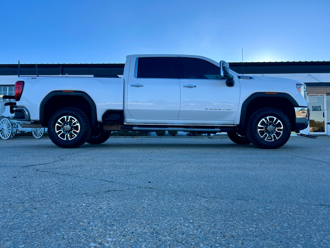 GMC Sierra 2500HD 4WD Crew Cab 159" SLT 2021