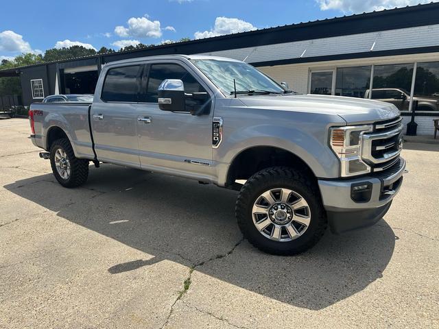 Iconic Silver Metallic 2020 Ford F-250 Super Duty Platinum Crew Cab 4WD Pickup Truck Four-Wheel Drive Automatic