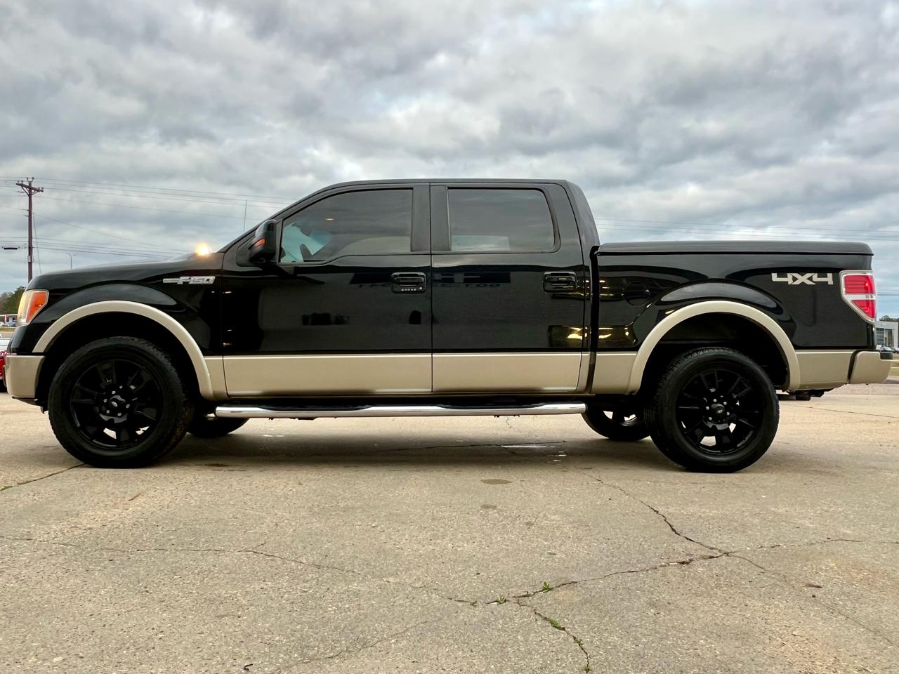 Ford F-150 4WD SuperCrew 145" Lariat 2010