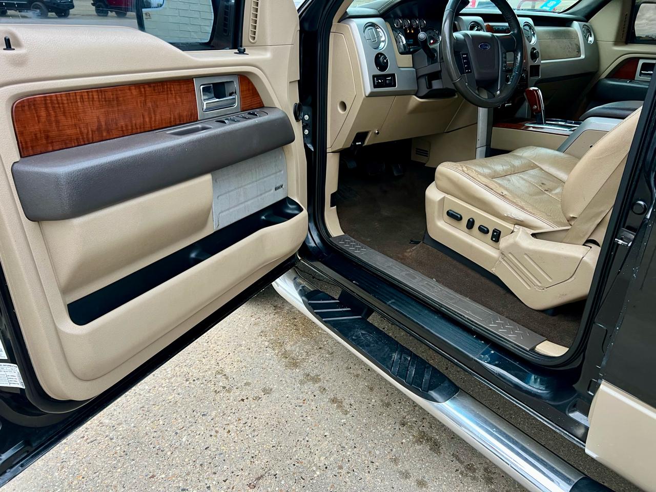 Ford F-150 4WD SuperCrew 145" Lariat 2010