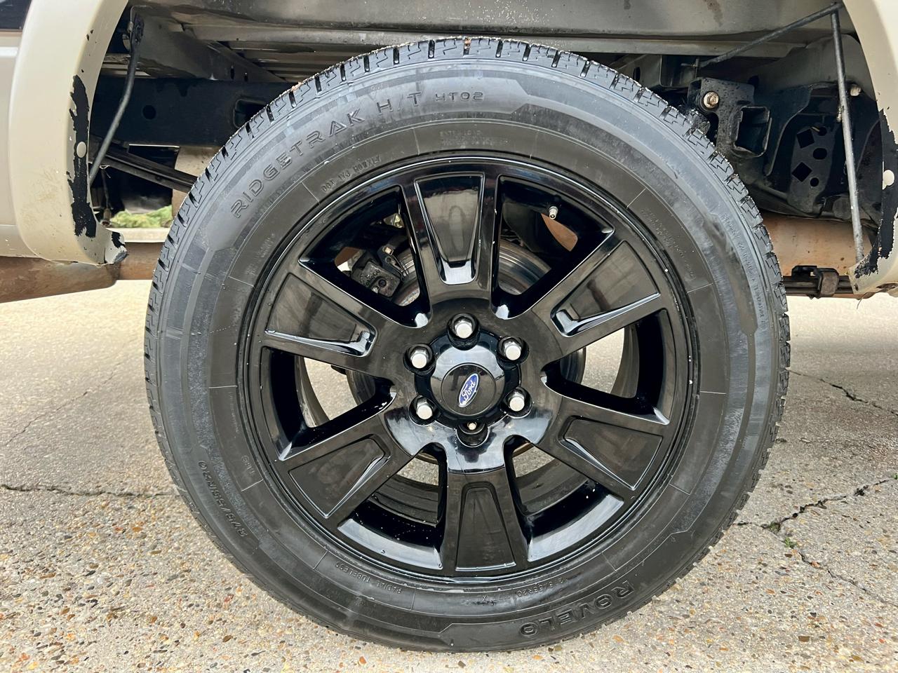 Ford F-150 4WD SuperCrew 145" Lariat 2010