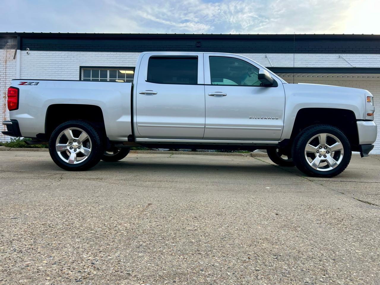Chevrolet Silverado 1500  2018