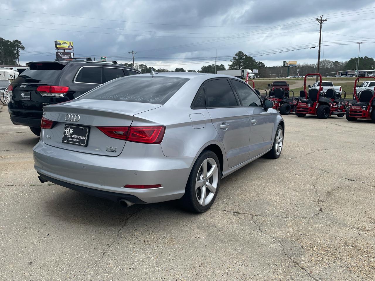 Audi A3 4dr Sdn quattro 2.0T Premium 2016