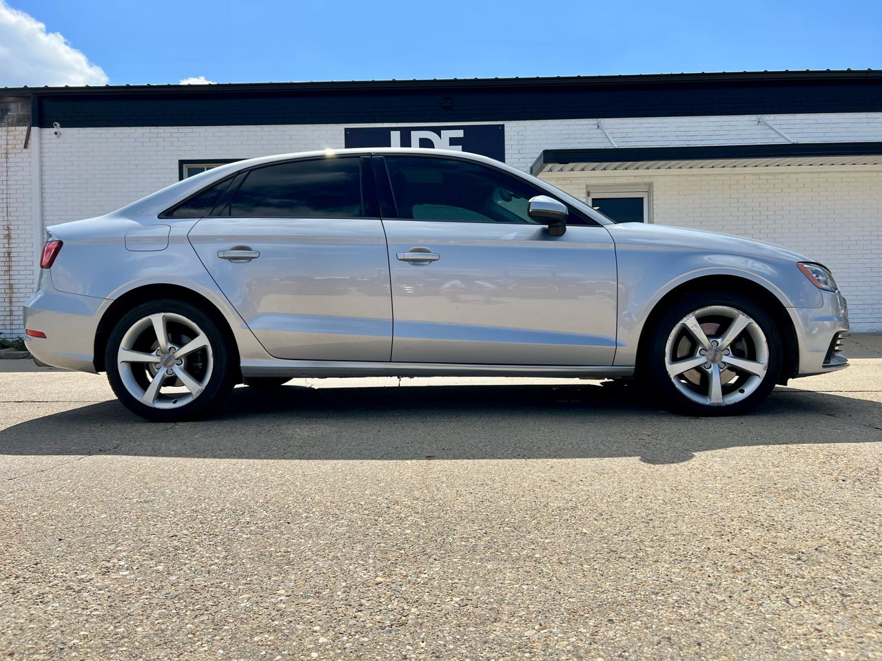 Audi A3  2016