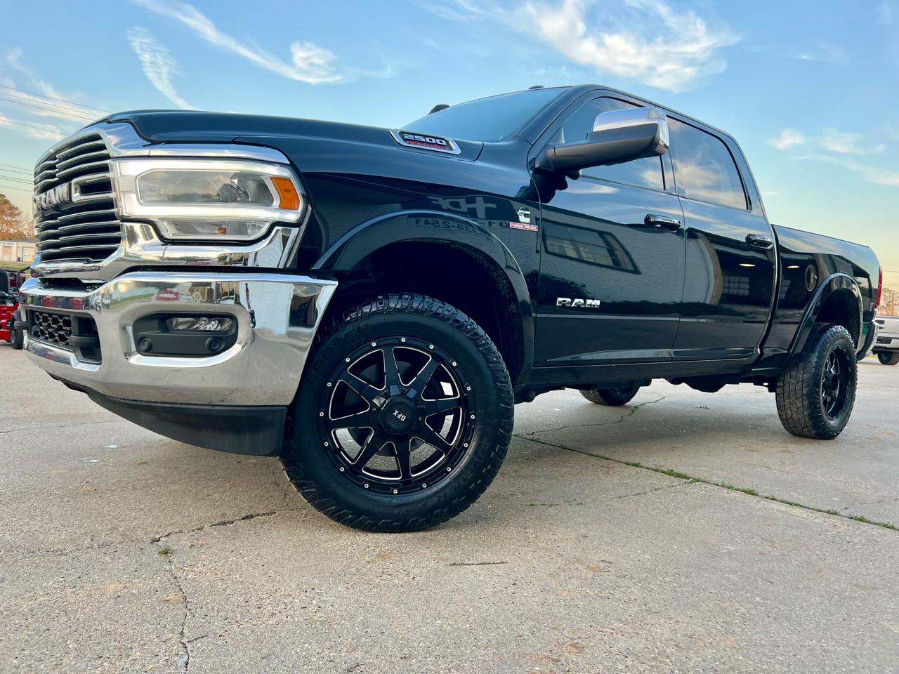 RAM 2500 Laramie 4x4 Crew Cab 6'4" Box 2021