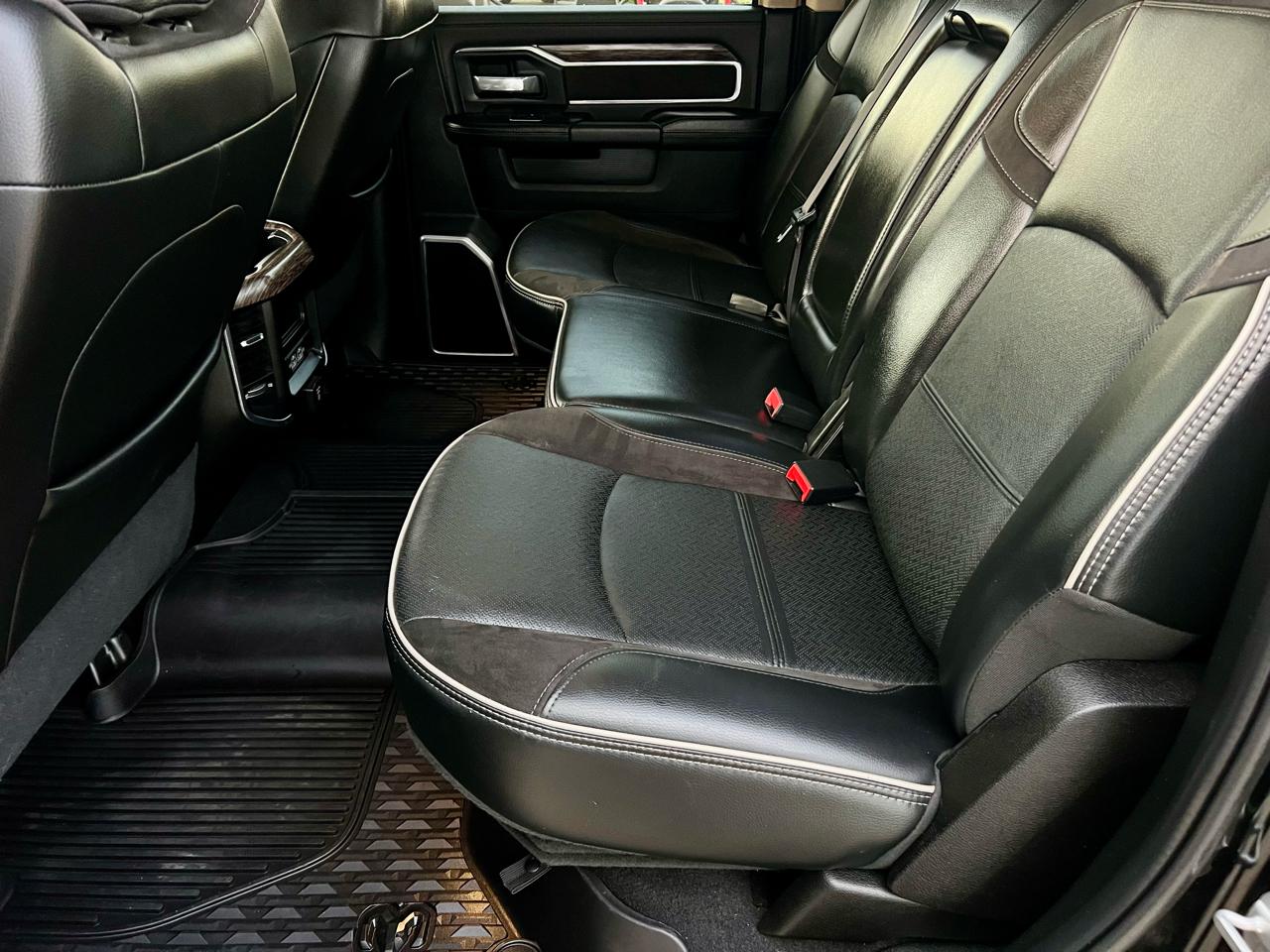 RAM 2500 Laramie 4x4 Crew Cab 6'4" Box 2021